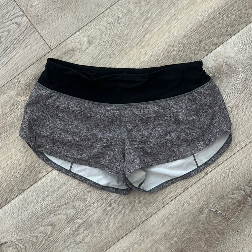 Lululemon speed up low rise 2.5in short